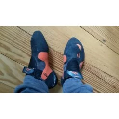 Shark 2.0 - Climbing Shoes -Edelrid Sales 2025 mad rock shark 20 kletterschuhe d20b66f205352daea17a57b89c2efa17 1