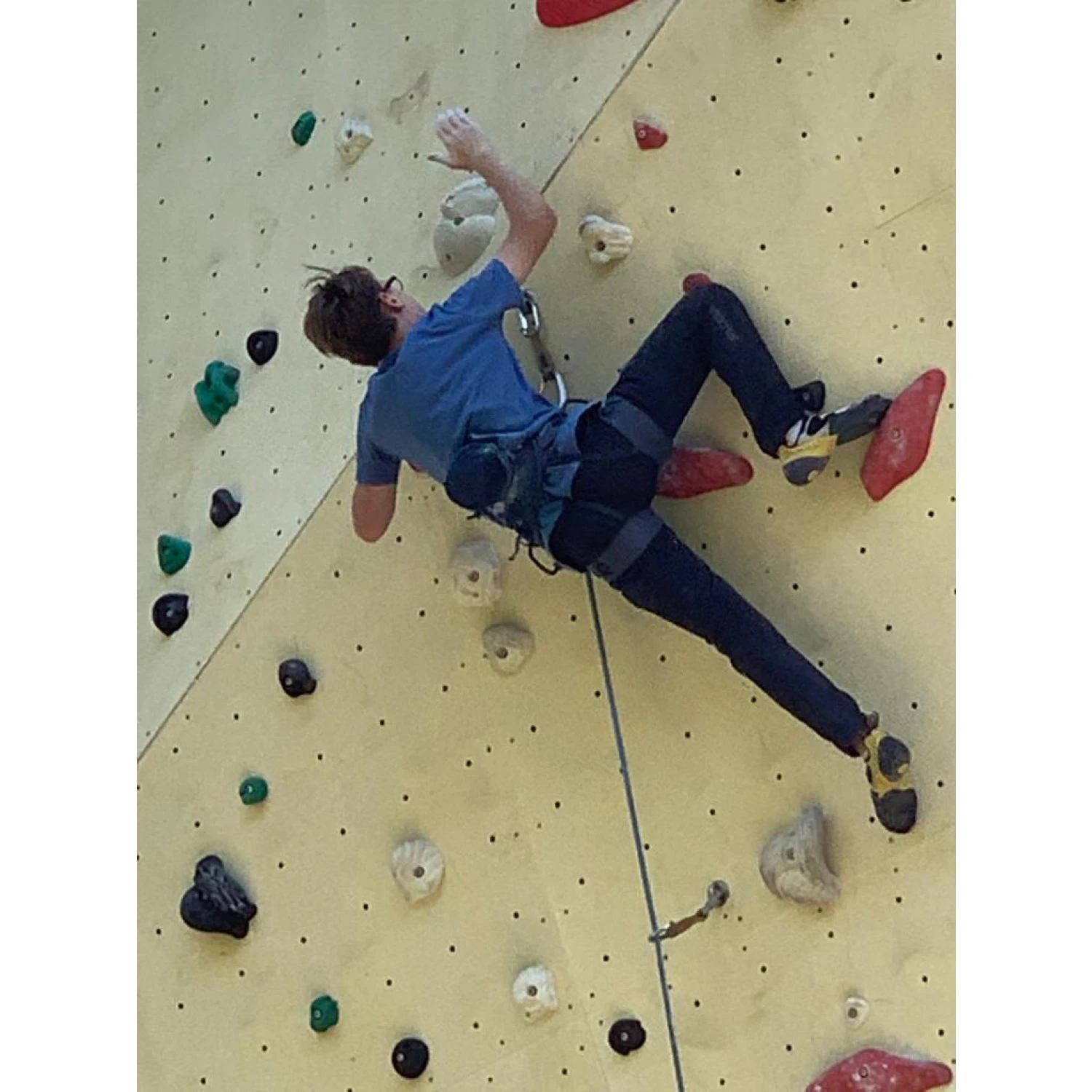 Petzl Adjama - Climbing Harness 8 Petzl Adjama - Climbing Harness - Image 6